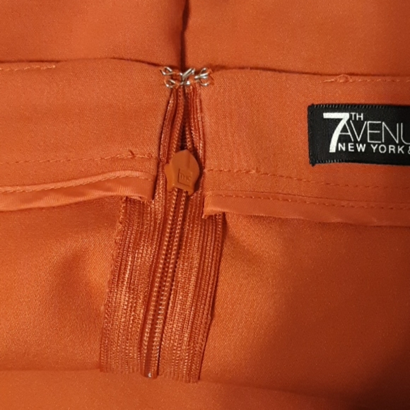 Skirt - Picture 6 of 7